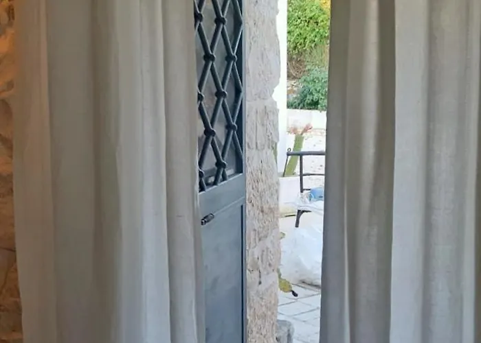 Trullo Donna Caterina * Ceglie Messapica